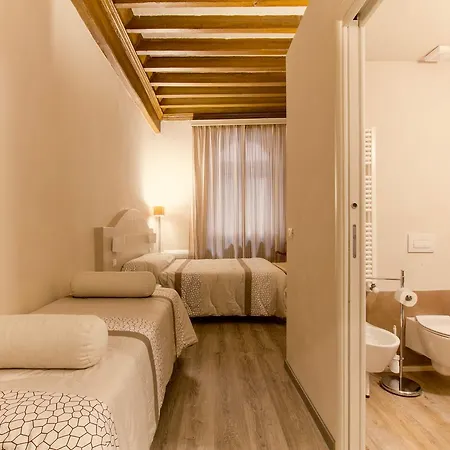 Le Di Caterina 3* Lucca